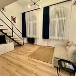 Downtown Double Room Deluxe With Joint Kitchen
